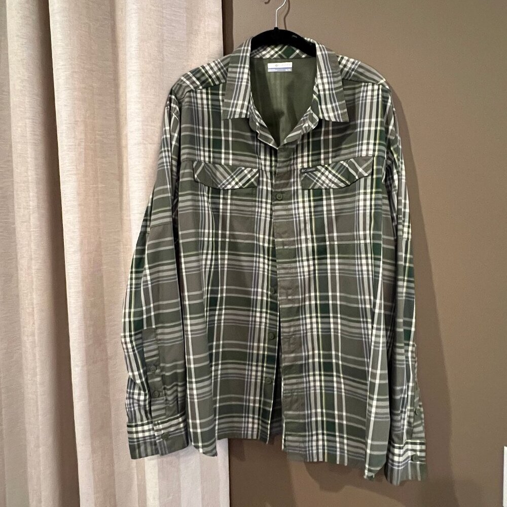 Columbia Men's Green & Cream Plaid Omni Wick Vented Long Sleeve Shirt, Size XL